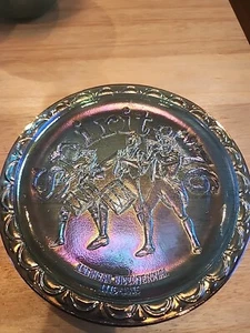 Piatto Indiana Vetro Oro Iridescente Spirito Carnevale del '76 Bicentenario 8" - Foto 1 di 2