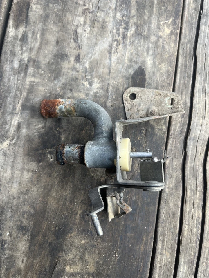 Toyota Pickup 1979-1983 2x2/4x4 válvula de control de calefacción OEM funciona probado Foto 1 de 4