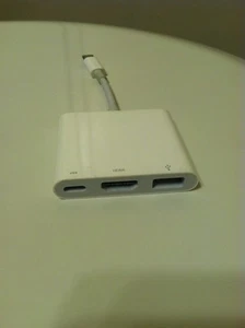 Apple USB-C Digital AV Multiport Adapter A1621 - Photo 1/3