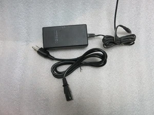 AUTHENTIC  ORIGINAL Hewlett Packard 0950-2880 Power Adapter 18V 2.23A - Picture 1 of 3