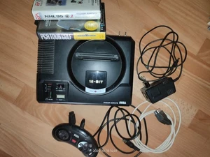 Sega Mega Drive m. Mod f. 50/60Hz & PAL/NTSC + 6 Button Pad + Spiele - Bild 1 von 12