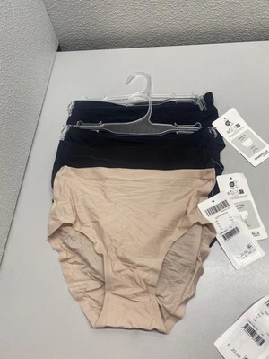 Chantelle Womens SoftStretch Hipster Shorty Lot of 4 Panties Black, Rose - Image 1 of 4