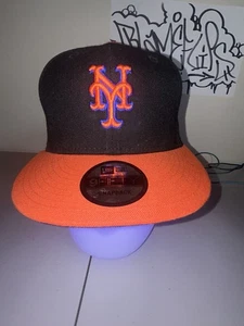 New York Mets New Era 9fifty SnapBack Hat Black Orange Blue  - Picture 1 of 7