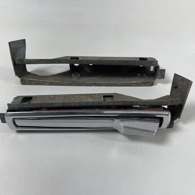 Peças de maçaneta Pontiac Grand Prix 1969-71 j2 - Imagem 1 de 4