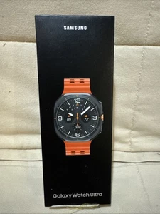 Montre connectée Samsung Galaxy Watch Ultra 47 mm LTE gris titane version américaine - Photo 1 sur 4