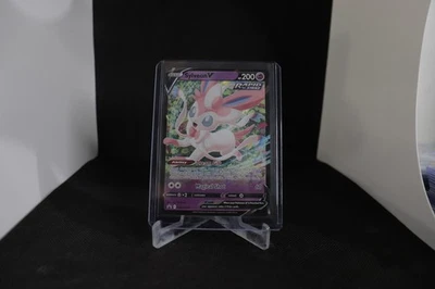 Sylveon V SWSH202 SWSH: Sword & Shield Promo Cards Holo - Image 1 of 2