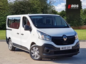 2019 Renault Trafic 1.6 dCi Business Euro 6 5dr 9 Seat MPV Minibus - 1 Owner FSH - Picture 1 of 24