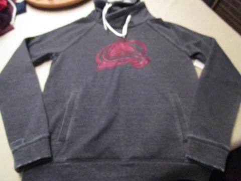 NWT NHL COLORADO AVALANCHE TOUCH ALYSSA MILANO FUNNEL NECK SWEATSHIRT GRAY MED Cover