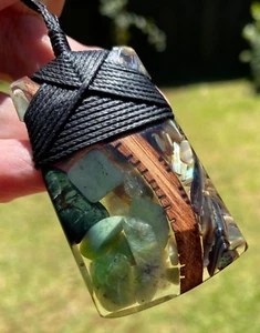 UNIQUE ART NZ POUNAMU JADE, PĀUA SHELL, TŌTARA WOOD MAORI BOUND HEI TOKI ADZE - Picture 1 of 6