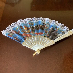 Lady's Hand Fan White/Gold with Lace Trim Fabric Venice Italy Venezia Vintage - Picture 1 of 7