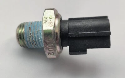 Genuine New Ford, Fiesta MK4, MK5, Escort, Mk5,6,7, XR3i, Oil Pressure Switch. - Image 1 of 4
