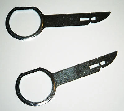 CT22AU01 VW Autoradio Freigabeschlüssel Passat Sharan Jetta PC5-132 Entnahme - Bild 1 von 3