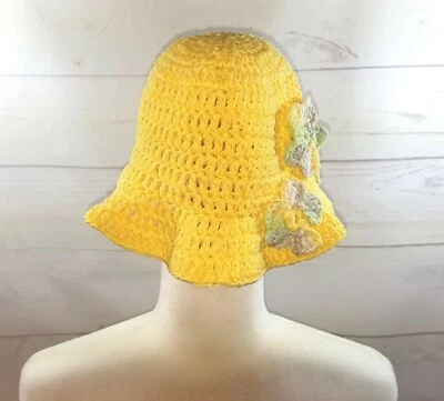 Cloche Flapper Hat Girls Youth Crochet Yellow with Flowers Handmade 18" around Foto 1 de 4