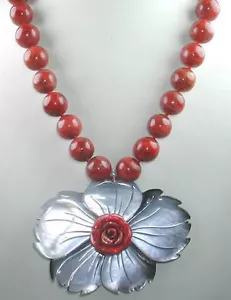 ARTISAN Rose Koralle Halskette groß grau Perlmutt Blume Brautmutter - Bild 1 von 3