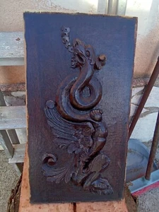ANTICO PANNELLO IN LEGNO INTERAMENTE INTAGLIATO-RILIEVO A MANO . - Foto 1 di 7