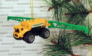 Field Watering FARM TRACTOR Farming CHRISTMAS ORNAMENT Yellow/Green Water Truck - Picture 1 of 7