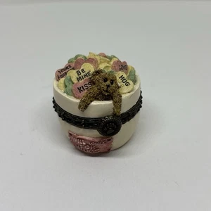 Boyds Bears Uncle Bean's Treasure Boxes Kiss Me Quick 82021 Resin Trinket Box - Picture 1 of 5