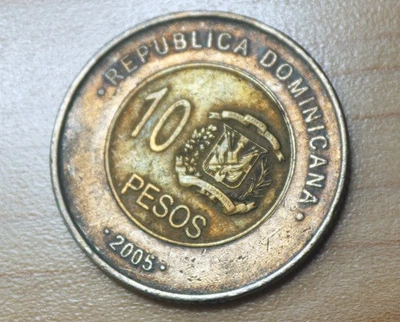 2005 Dominican Republic 10 Pesos Bimetallic - Image 1 of 2