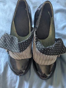 Irregular Choice Striped Fold Over Button Detail Court Shoes Size 3 - Picture 1 of 5