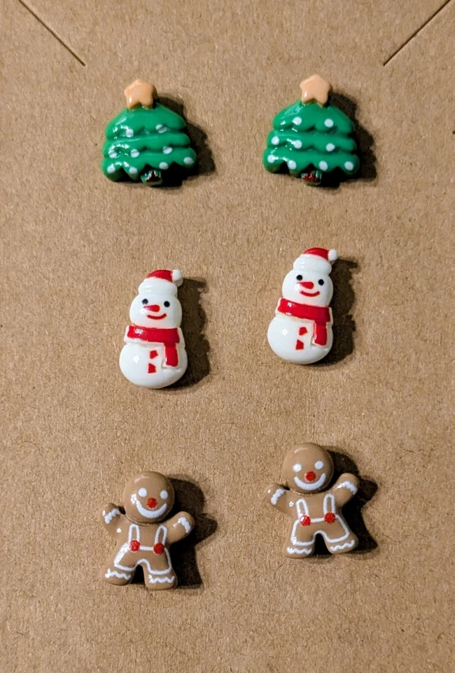 3 pares de pendientes de poste de Navidad - árbol de Navidad, muñeco de nieve, hombre de pan de jengibre Foto 1 de 1