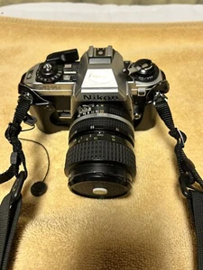 Nikon FG-20 w/Nikon 35-50mm Lens Case - Picture 1 of 15