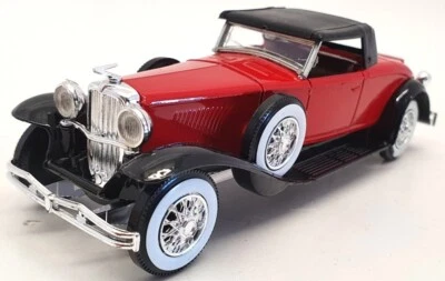 Solido 1/43 Scale Model Car AEA3360 - Duesenberg J - Red/Black - Image 1 of 4