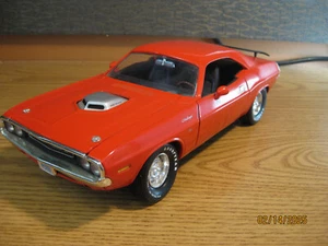 1/18  1970 DODGE CHALLENGER R/T , DARKER ORANGE , BY ERTL  , NO BOX - Picture 1 of 19