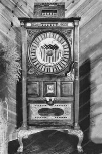 Dewey Admiral Upright Slot Machine 1898 Vintage 8x12 Photography Reprint - Bild 1 von 1