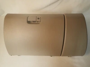 2001 Subaru  Forester Glove Box Storage Compartment Dash - Picture 1 of 6