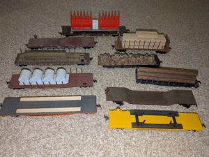 Vintage Athearn? Southern HO Scale Lot 10 Bulkhead Flat Cars with Loads ShipFast - Picture 1 of 4