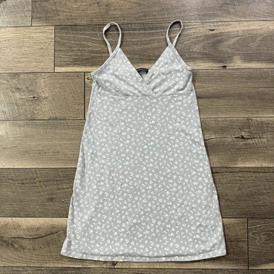 Vestido Brandy Melville Amara Azul Blanco Floral Mini Vestido Verano Primavera Italia Foto 1 de 4