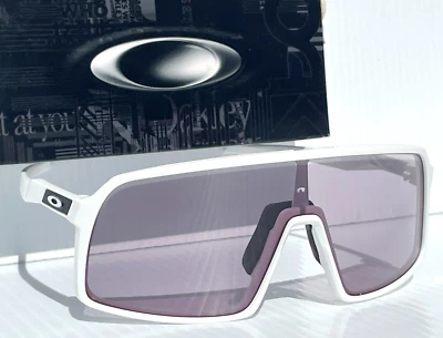 NEW Oakley SUTRO Matte White PHOTOCHROMIC Clear Lens Sunglass 9406-99 - Image 1 of 4