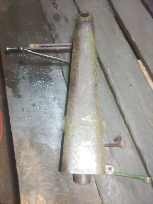 John Deere Model A Steering Support - Image 1 of 4