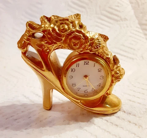 Vintage Tiny 2" Travel Clock high heel shoe Floral Gold Tone Japan Movement Cover