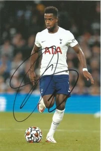 FOTO DE ACCIÓN 6x4 firmada por Ryan Sessegnon de TOTTENHAM E INGLATERRA + CERTIFICADO DE AUTENTICIDAD - Imagen 1 de 1