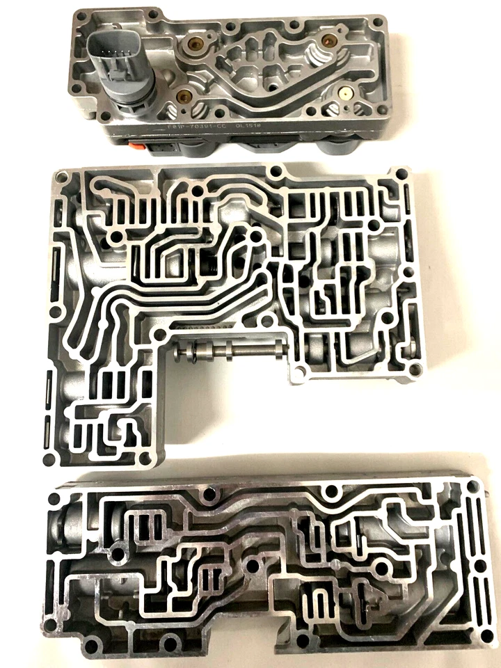 E40D E4OD solenoide, cuerpo de válvula y acumulador 95-97 Ford Bronco OEM Foto 1 de 4