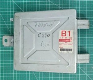 Suzuki Swift 1.3 ECU 33920-69E10 AT EEC B1 - Bild 1 von 3