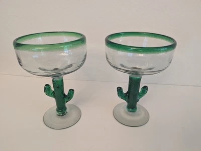 (2) MARITA MEXICANA SOPLADA A MANO Verde GROSO PESADO TALLO DE CACTUS? GAFAS EN MUY BUENA CONDICIÓN Foto 1 de 4
