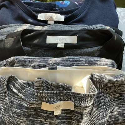 Lote de 3 blusas femininas LOFT tamanho grande manga longa - Imagem 1 de 4