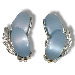 Pendientes Clip Vintage Azul Luna Brillo Lucita Tono Plata - Imagen 1 de 5