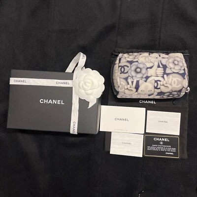 CHANEL застежки мешок Cat Emoticon Японии темно-синий бежевый все над печать 2016 нейлона - Изображение 1 из 4