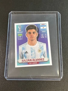 Adesivi Panini Coppa del Mondo FIFA Qatar 2022 JULIAN ALVAREZ ARGENTINA RC Rookie - Foto 1 di 2