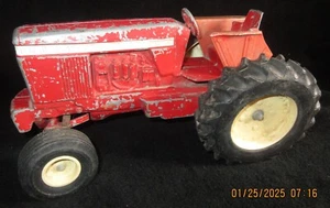 Vintage JLE Scale Models 1:16 Red John Deere All-American Toy Show Tractor - Picture 1 of 7