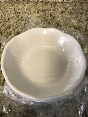 New Pier 1 Set of 4 Melamine White Scalloped Soup Salad Dessert Bowls - Image 1 of 4
