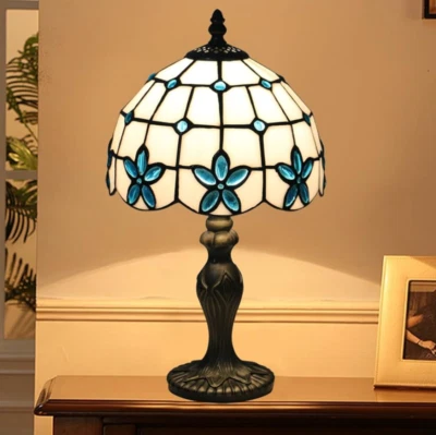 Lámpara de mesa estilo Tiffany bombilla LED vitral vintage luz de lectura de cabecera Foto 1 de 4
