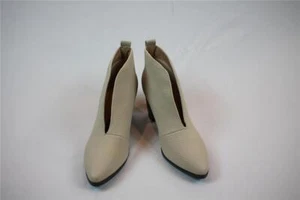 Neu im Karton Journee Collection Steinimitat Schlangenmuster Schuh Stiefel 9M Slipper - Bild 1 von 8