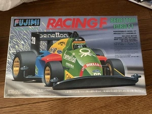 Fujimi Racing F Benetton Ford F1 1/20 Scale Unassembled Model Kit with Decals 11 - Picture 1 of 3