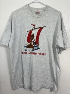 Vintage Fruit Of The Loom T-Shirt Leif Landed First grau Gr. XL Einzelnaht - Bild 1 von 9