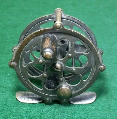 Carrete de mosca de acción única PFLUEGER PROGRESS antiguo vintage - 80 yardas Foto 1 de 4