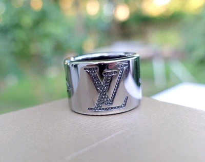 LOUIS VUITTON RING M silver steel rhinestones metal monogram lv logo - Bild 1 von 4